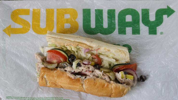 Subway reageert op de controverse rond het broodje tonijn