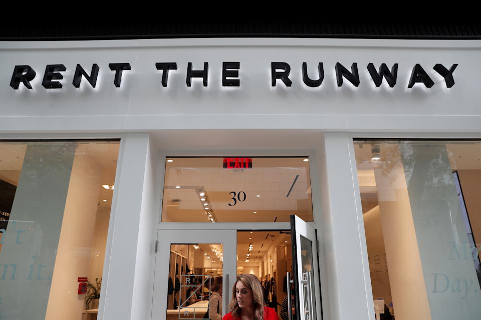 Rent The Runway Store, een online abonnementsservice voor vrouwen om merkkleding en accessoires te huren, is te zien in New York City, New York, VS, 12 september 2019. Foto gemaakt op 12 september 2019. REUTERS / Shannon Stapleton
