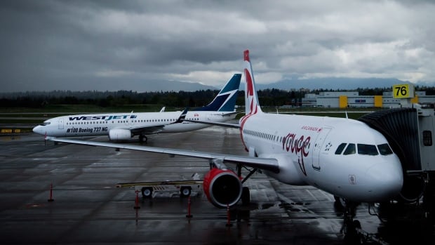 Meer reizen in de zomer heeft ertoe geleid dat WestJet en Air Canada vrijwilligerswerk hebben gevraagd