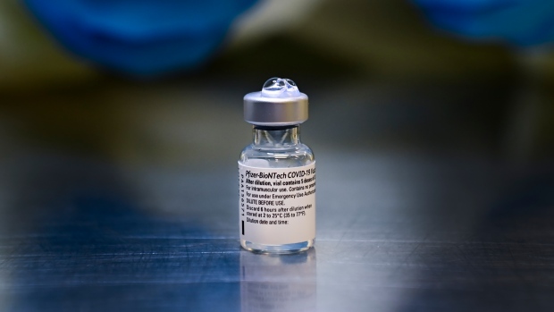 Inwoners van Ontario First Nation kregen het verlopen Pfizer Corona Virus Vaccin
