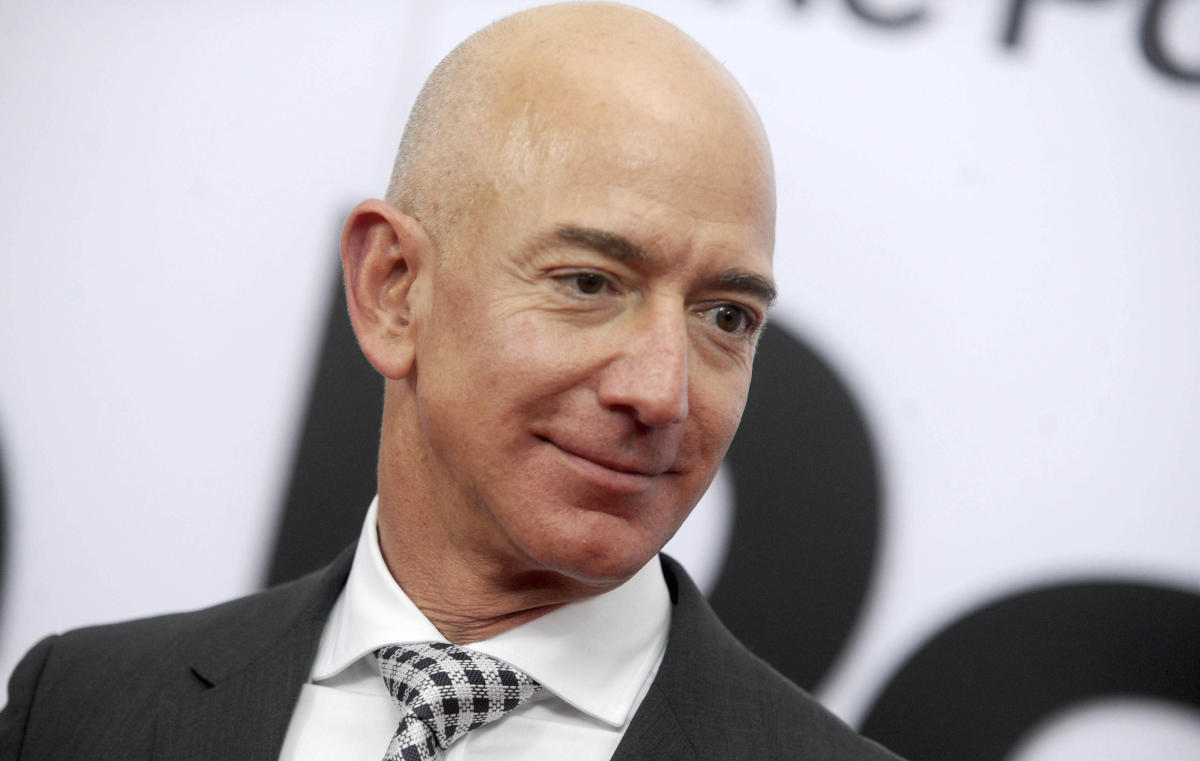 Jeff Bezos voorspelt “buiten” over de toekomst van de mensheid