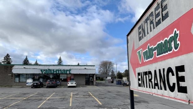 Stad in Oost-Ontario worstelt met aanstaande sluiting van de laatste supermarkt