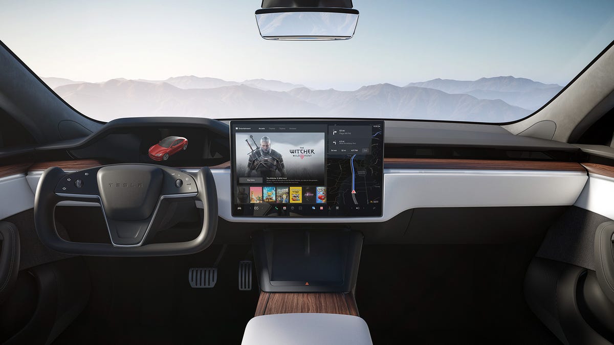 Tesla laat bestuurders een jaar lang videogames spelen achter het stuur