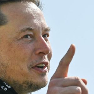 Elon Musk praat over “Tesla” met Joe Biden nadat het Witte Huis de plannen van GM voor elektrische auto’s prees