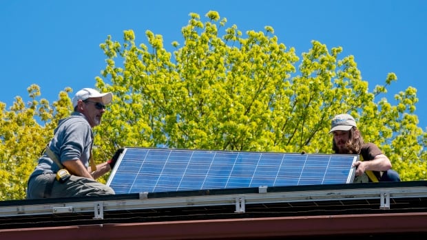 Nova Scotia Power stelt start van controversiële nieuwe lading voor zonne-energieklanten uit