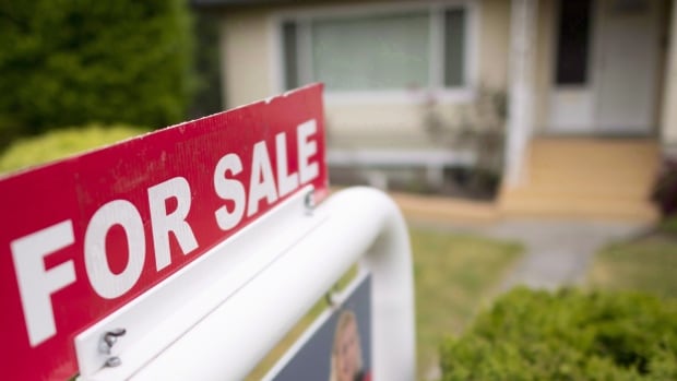 De verkoop van huizen in het gebied van Vancouver vertraagde in januari toen het aanbod slonk: vastgoedbestuur