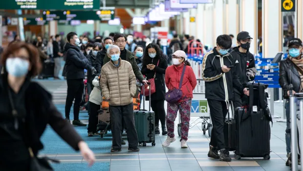 Reizigers geadviseerd om uren voor de vlucht op Vancouver Airport aan te komen, aangezien veiligheidscontroles vertragingen veroorzaken