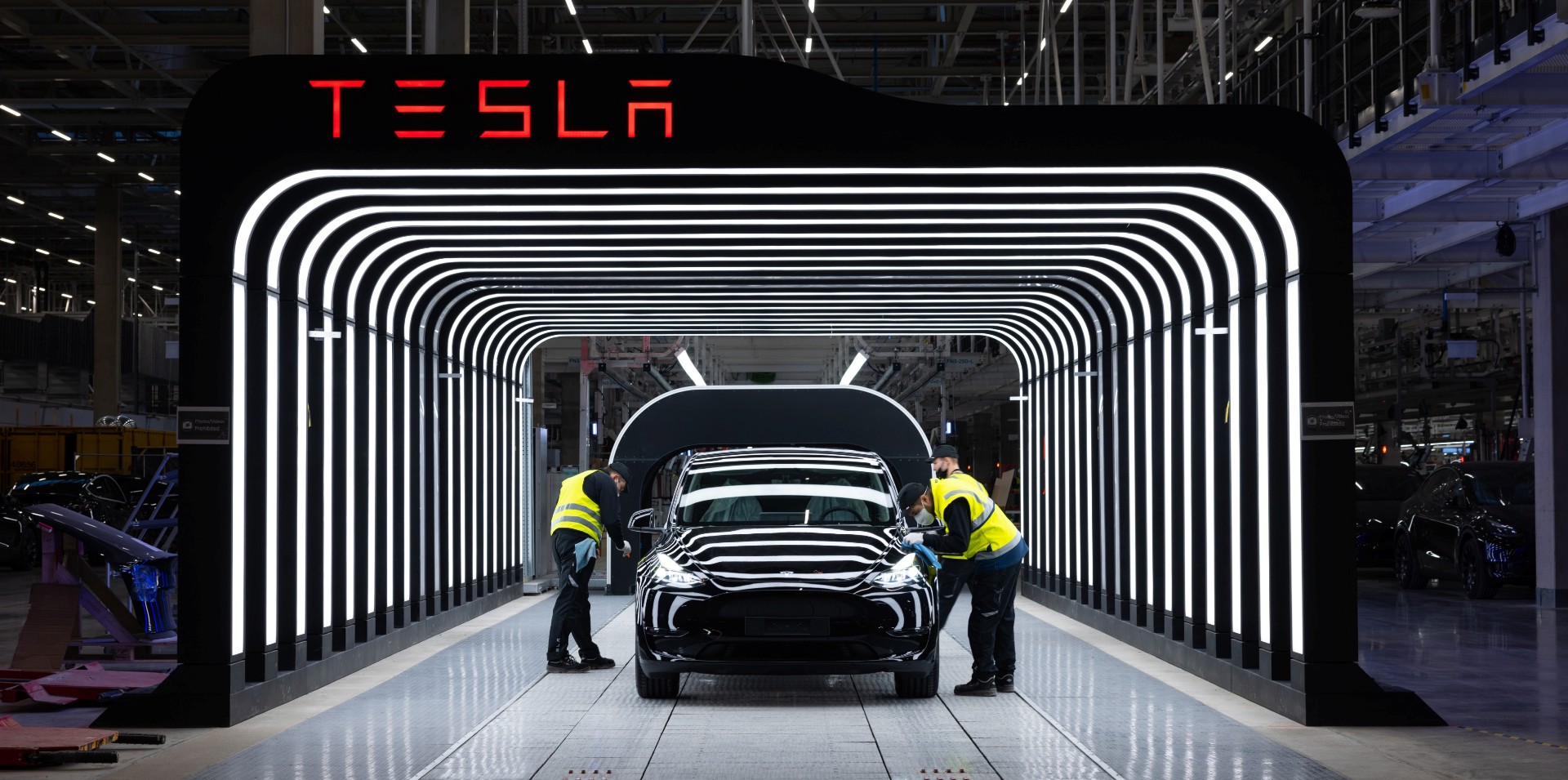 Tesla is nu winstgevender dan Ford en General Motors, ondanks de verkoop van veel minder auto’s in het eerste kwartaal