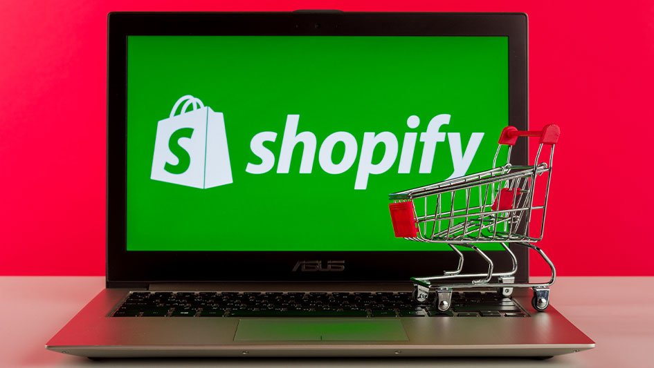 Shopify-voorraad daalt als inkomsten, inkomsten misgelopen schattingen te midden van overname door bezorger