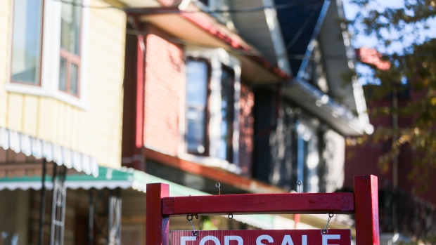 ‘Enorme toename’ van huizen die van de markt in Toronto worden geschrapt: makelaar