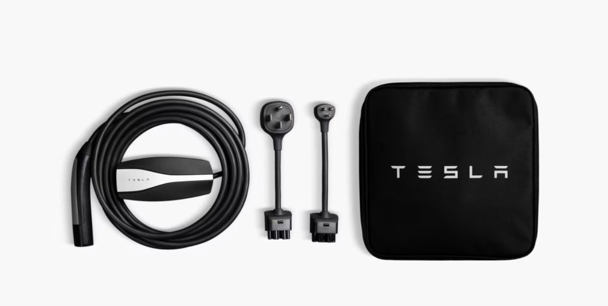 Tesla geeft promotiecodes van $ 200 uit in plaats van connectoren voor mobiele telefoons te leveren